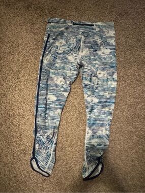 Lululemon athletica Real Quick Tight Crops Blue & White Striped Pattern Leggings